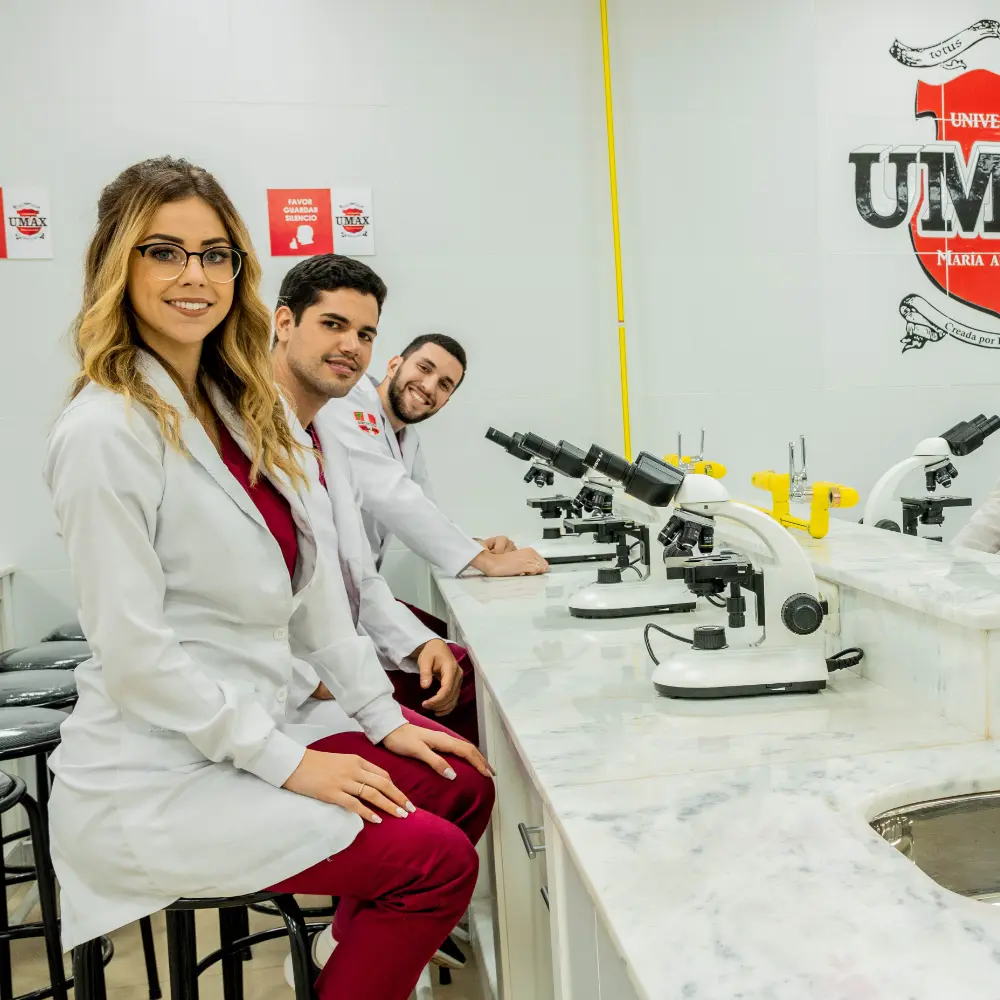 Estudante de Medicina UMAX